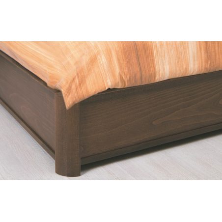 Маріта N изножье ліжка